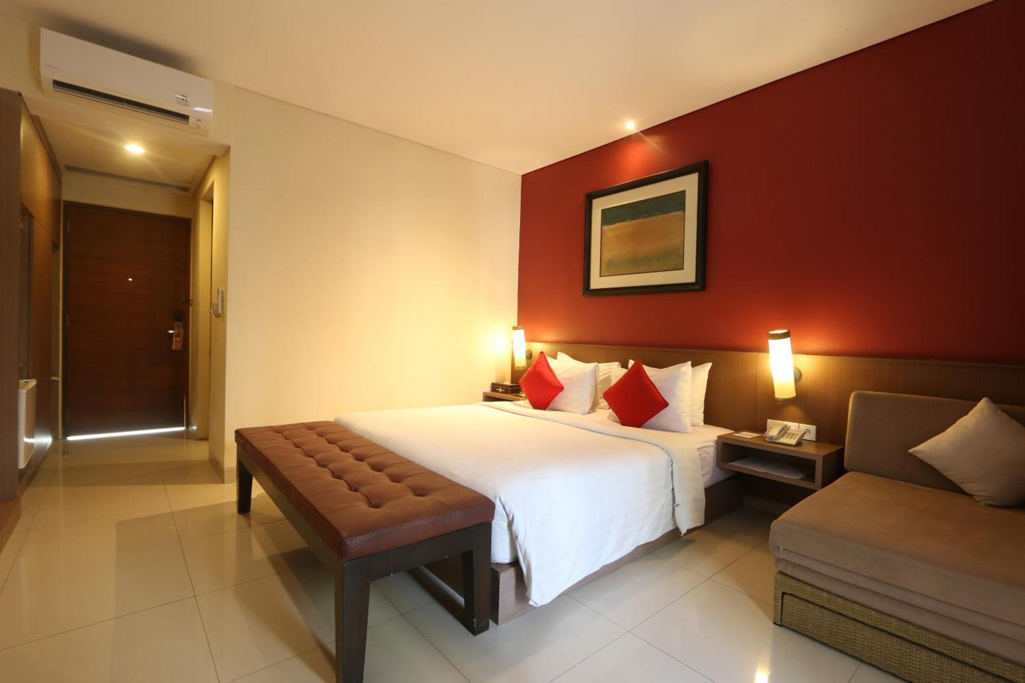 Grand La Walon Hotel Legian Dış mekan fotoğraf