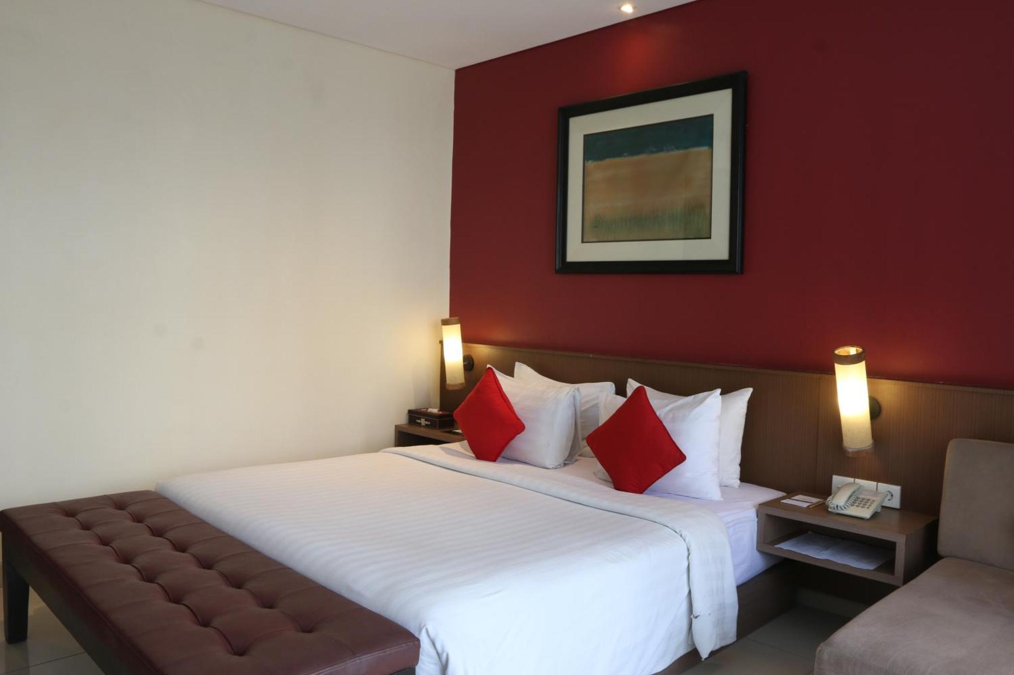 Grand La Walon Hotel Legian Dış mekan fotoğraf