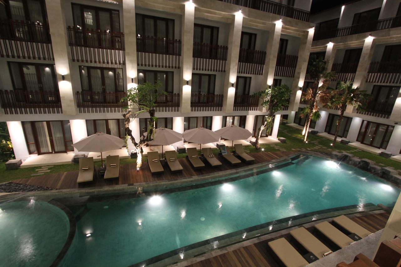Grand La Walon Hotel Legian Dış mekan fotoğraf