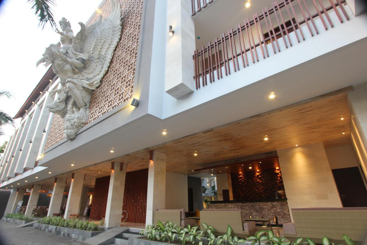 Grand La Walon Hotel Legian Dış mekan fotoğraf